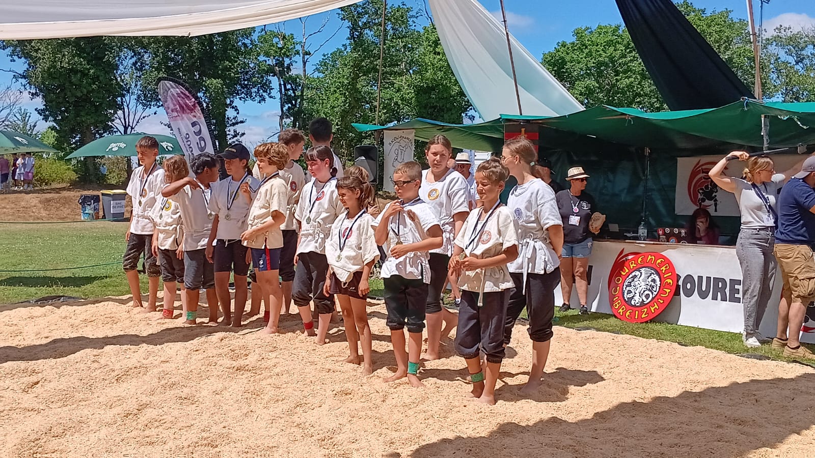 Les jeunes Monterfil