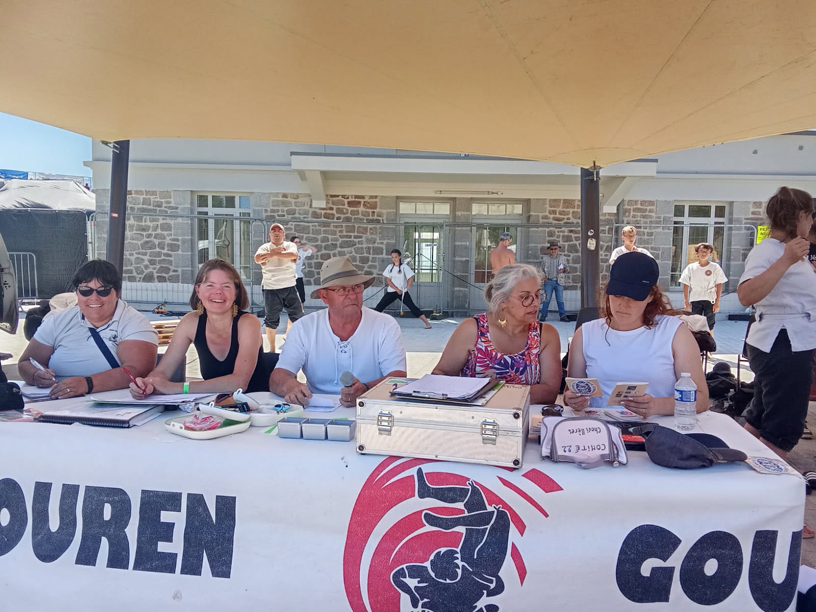 Table st loup